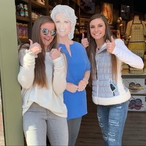 Meet your Posher, Josie